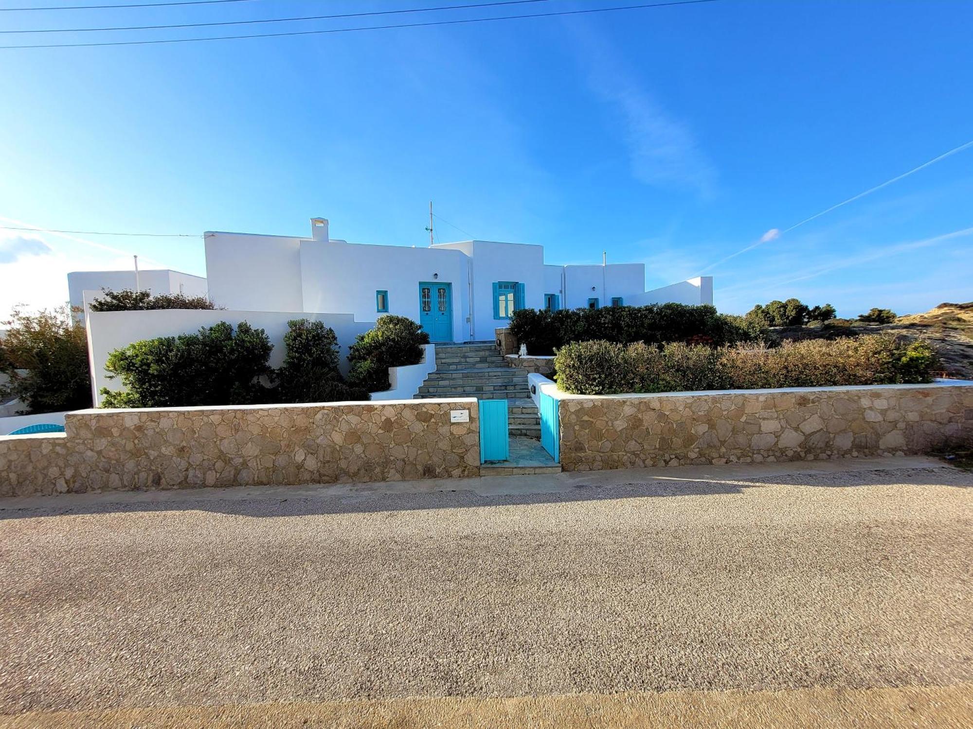 Villa Zefyros Pachaina Exterior photo